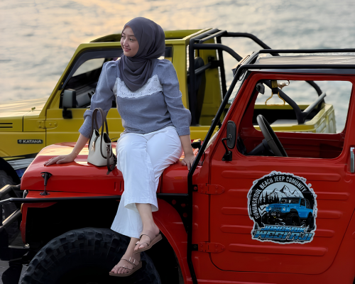 Jeep Pantai Watu Lawang: Pengalaman Offroad Ringan yang Seru
