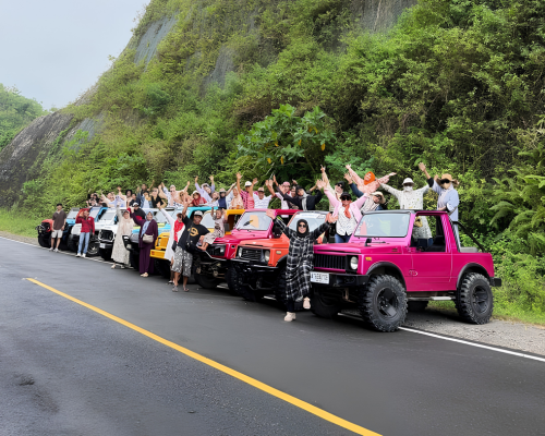 Sewa Jeep Pantai Timang dengan Driver Lokal Berpengalaman untuk Liburan Lebih Aman
